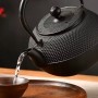 CZAJNIK ŻELIWNY EMALIOWANY DO HERBATY 0,9L Z PODGRZEWACZEM 4 CZARKI PREZENT